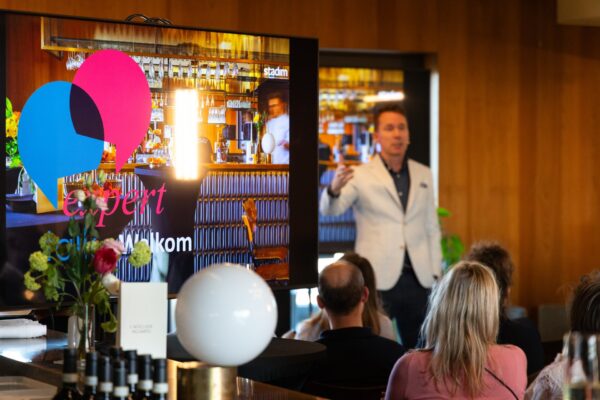 expert_talk_welcome screen